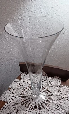 RARO Jarrón de piso de vidrio vintage urna belleza única 19 en cristal alto? ¿Soplado? Foto 1 de 4