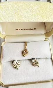 VTG Landstrom’s Original Black Hills Gold Leaves Grapes Necklace & Earrings Set - Picture 1 of 7