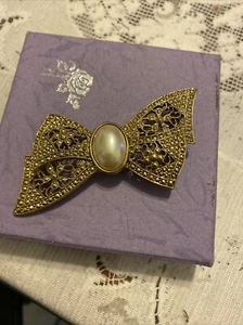Vintage 1928 Bow Barrette Faux Pearl Open Gold Tone - Picture 1 of 7