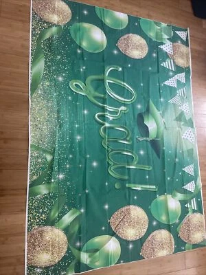 Decoraciones de fiesta de graduación telón de fondo de gran grado verde y dorado 82x58 pulgadas Foto 1 de 3