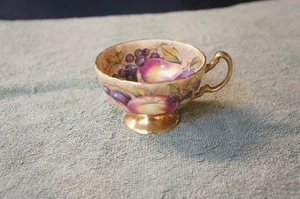Aynsley Bone China England Obstgarten Gold Tasse 2 3/8" hoch x 3 5/8" breit - Bild 1 von 1