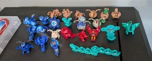 Lote Mixto de 24 Figuras Bakugan Battle Brawlers y Estuche Transparente Sin Cartas - Imagen 1 de 15