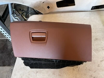 BMW 528I 535I 550I F10 OEM 11-15 TABLERO DE INSTRUMENTOS DELANTERO DERECHO MONTAJE GUANTERA Foto 1 de 4