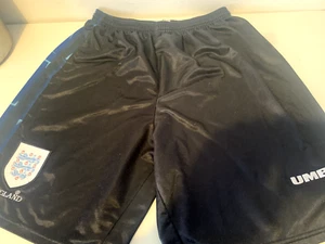 England Erwachsene Medium Umbro Vintage Shorts 1996 GK Shorts Fußball Soccer Shirt - Bild 1 von 3