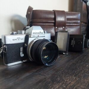 Minolta SRT 101 Vintage 35 MM Camera With Leather Bag - Untested 