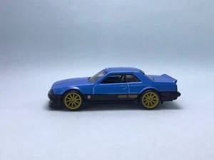 Heiße Räder 1/64 # '82 Nissan Skyline R30 Swap Gummiräder echte Fahrer - Bild 1 von 4