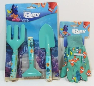 Disney Finding Dory Kids Garden Tool Set Dory Gloves Shovel Rake Spade NEW - Picture 1 of 3