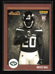 Breece Hall 2022 NFL Panini Instant Studio RC #S13/911 - Bild 1 von 2
