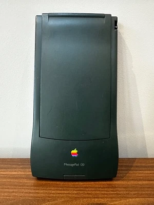 Apple Newton MessagePad 120 PDA 1995 Does Not Power On - For Parts Only - Image 1 of 4
