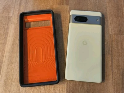 Degoogled Google Pixel 7 - GrapheneOS - 128 GB - Lemongrass - Unlocked - Image 1 of 4
