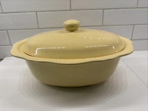 Cazuela ovalada amarilla Gail Pittman China Hospitality Collection 103/4" x 81/2" - Imagen 1 de 13