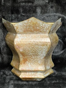 Vintage Solid BRASS Large Wall Pocket Planter 9"x 8.5"x 6.25" Patina India - Picture 1 of 10