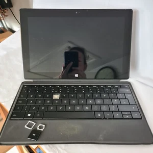 Microsoft Surface Pro 1 256GB – For Parts or Repair– Doesn't Power On/No Display - Picture 1 of 12
