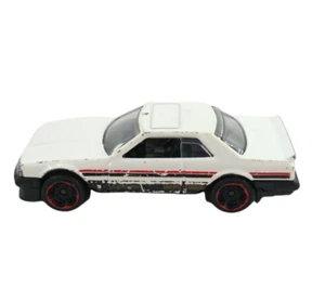 Hot Wheels 2019 Nightburnerz '82 Nissan Skyline R30 bianco 1:64 pressofuso - Foto 1 di 5