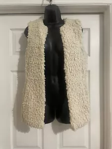 H&M White Sherpa Vest With Pockets Size XS - Picture 1 of 8