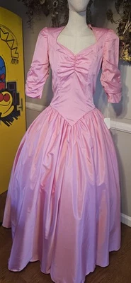 Vestido de graduación vintage rosa espalda abierta corte princesa años 80 Foto 1 de 4