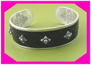 BRIGHTON JOPLIN Silver BLACK LEATHER Cuff 2 1/2" CUFF Bracelet Preloved $68 - Picture 1 of 2