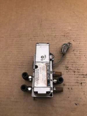 Electroválvula de uso general SMC NVSP4114-0009K válvula de aire Peumatic Foto 1 de 4