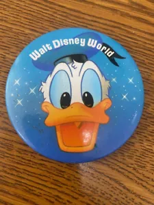 Vintage Walt Disney World Donald Duck Pin 1980s - Picture 1 of 1