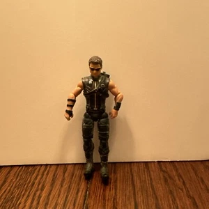 Hawkeye Clint Barton Jeremy Renner Hasbro Marvel Avengers 2011 4" Action Figure - Picture 1 of 4