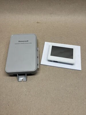 Honeywell Programmable Thermostat Kit With EIM (THX9421R5021WW) (THM5421R) - Image 1 of 4