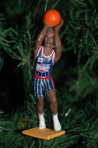 Clyde Drexler Houston Rockets 5" Christmas Ornament Basketball Shooting Pose