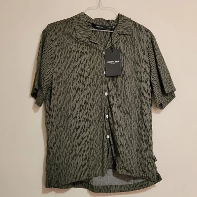 Camisa Kenneth Cole Botones Talla Mediana Verde Oliva Manga Corta NUEVA Con Etiquetas Foto 1 de 4