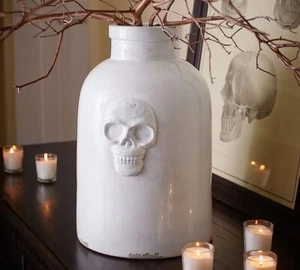 Unglaublich SELTEN pensionierte Keramikscheune Keramik Schädel Vase Dekor Halloween 2018 - Bild 1 von 12