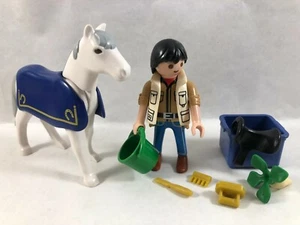 sympa papa  + cheval équestre   Playmobil (  ferme , écurie , chevaux    ) 0725 - Picture 1 of 1