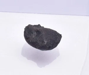 WILUNA FLANGE METEORITE H5 CHONDRITE, FELL 1967. 2.14 grams, Australia MT32 - Bild 1 von 8
