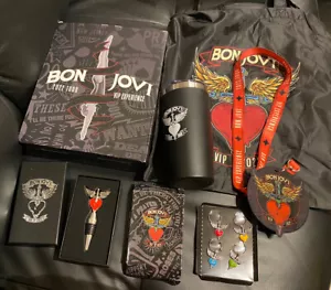BON JOVI 2022 USA VIP Tour HW Float Key Rings Bag Lanyard Thermo Cup Wine Cork - Foto 1 di 11