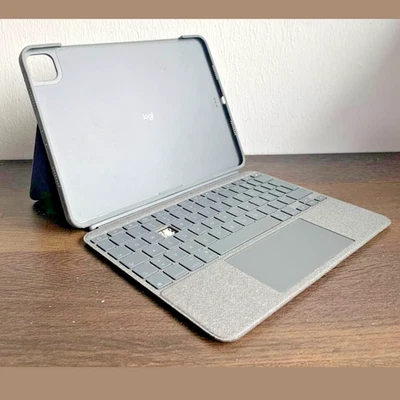 Logitech Combo Touch Tastatur-Case für iPad Pro 11 Zoll, QWERTZ ("E" fehlt) - Bild 1 von 4