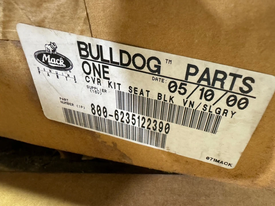 Cubierta de asiento inferior Mack 2006 cxn613 800-6235122390 Foto 1 de 1