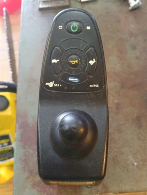 Controlador de joystick para silla eléctrica Invacare MK6i SPJ + con PSS Shark 1136937 PM121 Foto 1 de 4