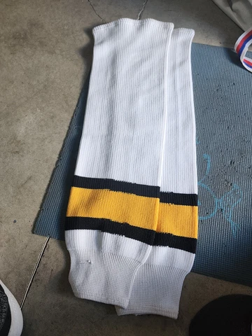 BOSTON BRUINS CCM KNIT PRO SOCKS MENS SIZE TEAM ISSUED Cover