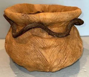 Cesta tejida a mano vintage de fibra y vid de fronda de palma polinesia nativa - Imagen 1 de 8