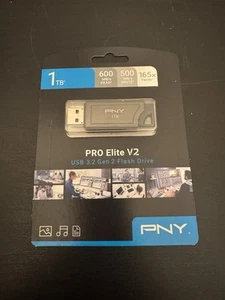 PNY - PRO Elite V2 1TB USB 3.2 Gen 2 Flash Drive - Black - Afbeelding 1 van 2