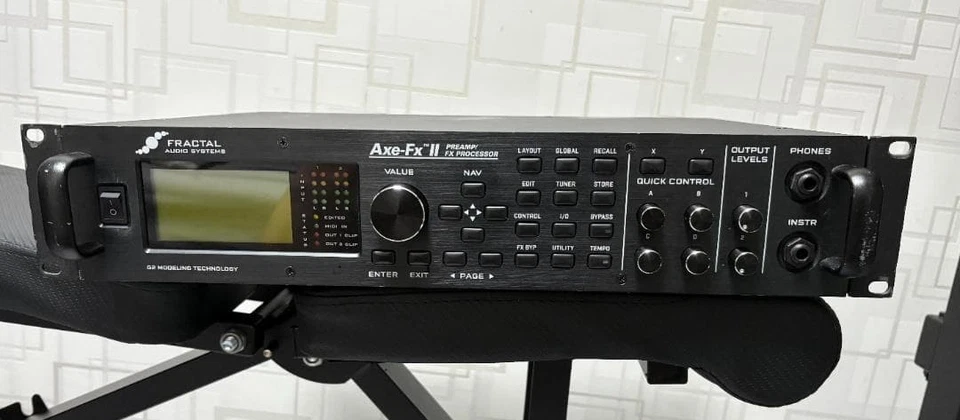 Fractal Audio Axe FX II MKii 2 Effect Rack Used w/power cable Tested Working - Image 1 of 4