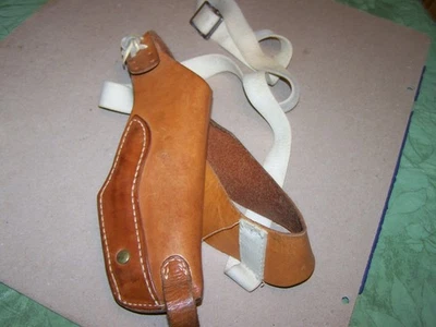 HUNTER TAN  33-30 54M SHOULDER LEATHER HOLSTER - RH SMITH & WESSON 4" REVOLVERS - Image 1 of 4