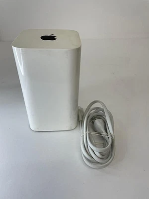 Apple A1470 Airport Extreme WiFi Time Capsule 2TB (EMC 2635) + AC Power Cable - Image 1 of 4