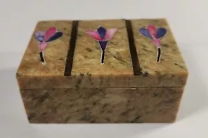 Vintage massive Seifenstein Blumen Schmuck Box Neu Old Stock 90er Jahre Indien Dienstmädchen - Bild 1 von 4