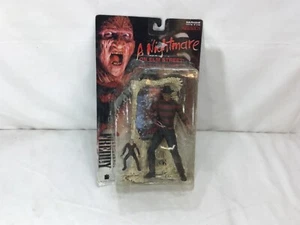1998 McFarlane Nightmare Elm Street Freddy Krueger Figure NEW Sealed - Picture 1 of 3