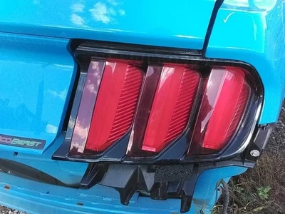 Used Right Tail Light Assembly fits: 2017 Ford Mustang Shelby GT350 Right Grade - Image 1 of 4