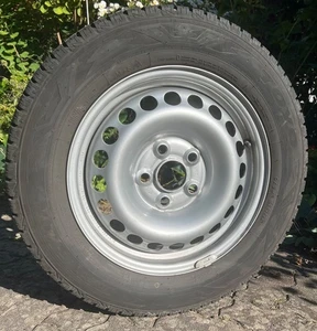 Winterräder 4 x Reifen auf Felge für VW/AUDI/SEAT (Fahrzeug bisher VW T5) - Bild 1 von 2