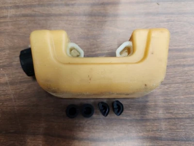 Weedeater BC24W Brushcutter Fuel Tank 530037415 - Image 1 of 4