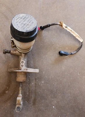 Can-Am Maverick 1000R 2016 cilindro maestro de freno 705601505 Foto 1 de 4