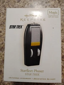 STAR TREK Starfleet Phaser HALLMARK KEEPSAKE ORNAMENT 2009 in box - Picture 1 of 5