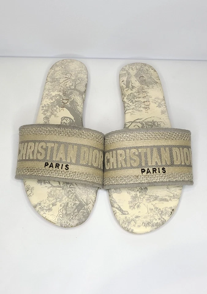 Christian Dior Dway Gris Embriodado Diapositivas Planas Talla EU 38 US 7.5 Foto 1 de 4