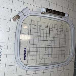 Bernina Medium Embroidery Hoop For Bernina Artista 165,170,180 Size 3.9”x 5.1” - Picture 1 of 2