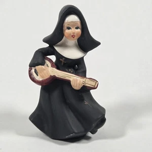 Dancing Nun NapcoWare Figurine MCM Style Playing String Instrument Habit Kitschy - Picture 1 of 11